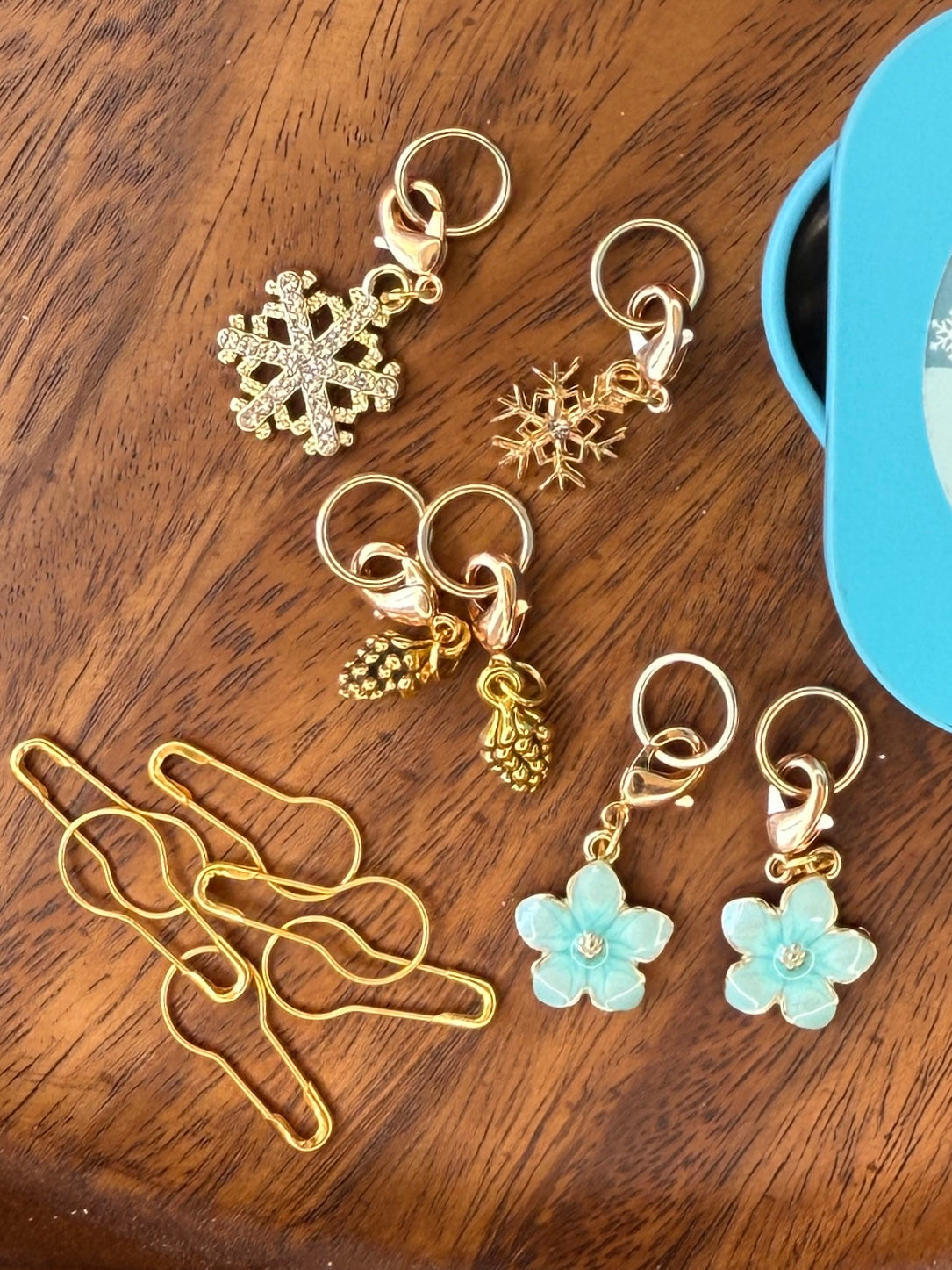 Pinecone Stitch Markers