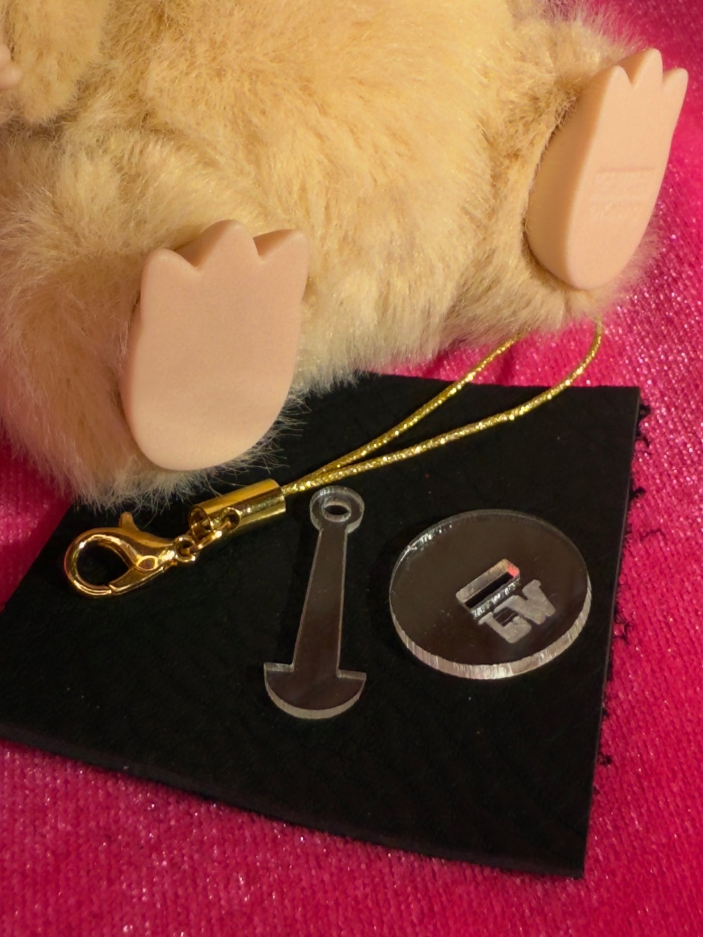Miniest Minder Charm