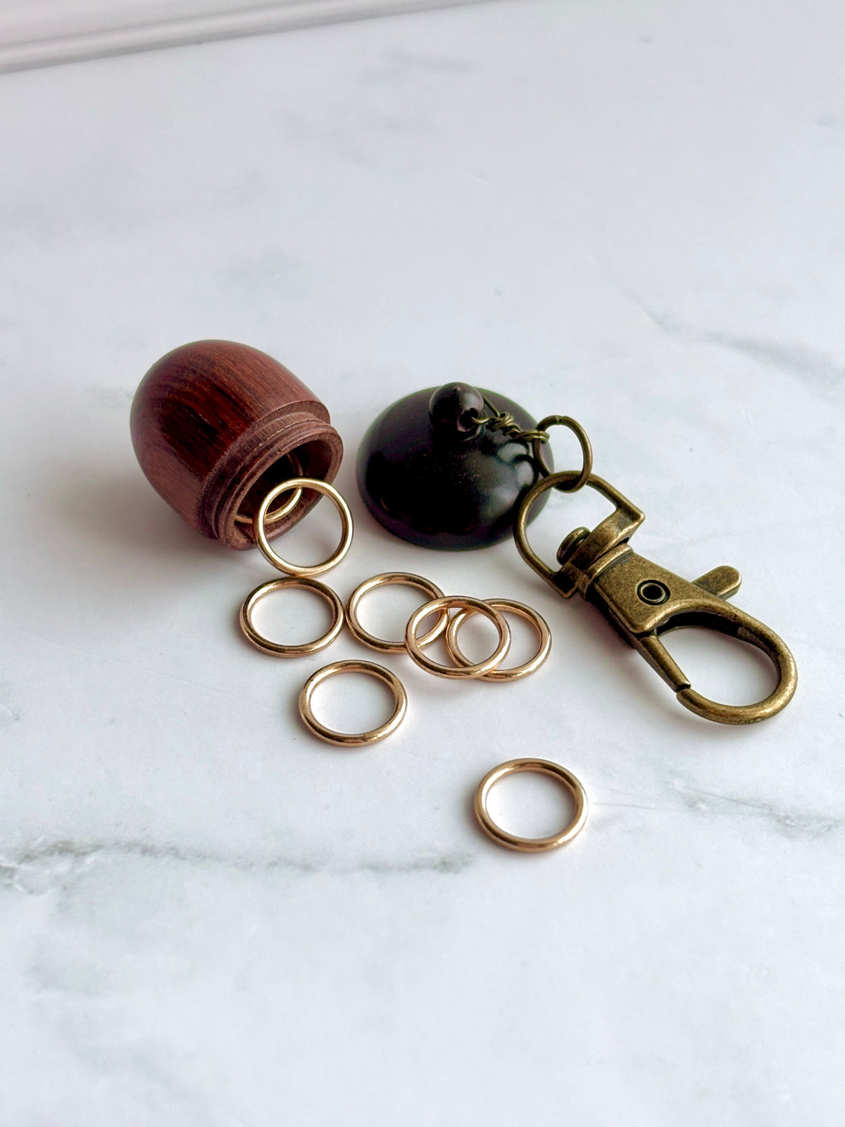Acorn Stitch Marker Keeper