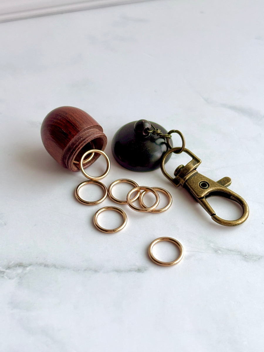 Acorn Stitch Marker Keeper