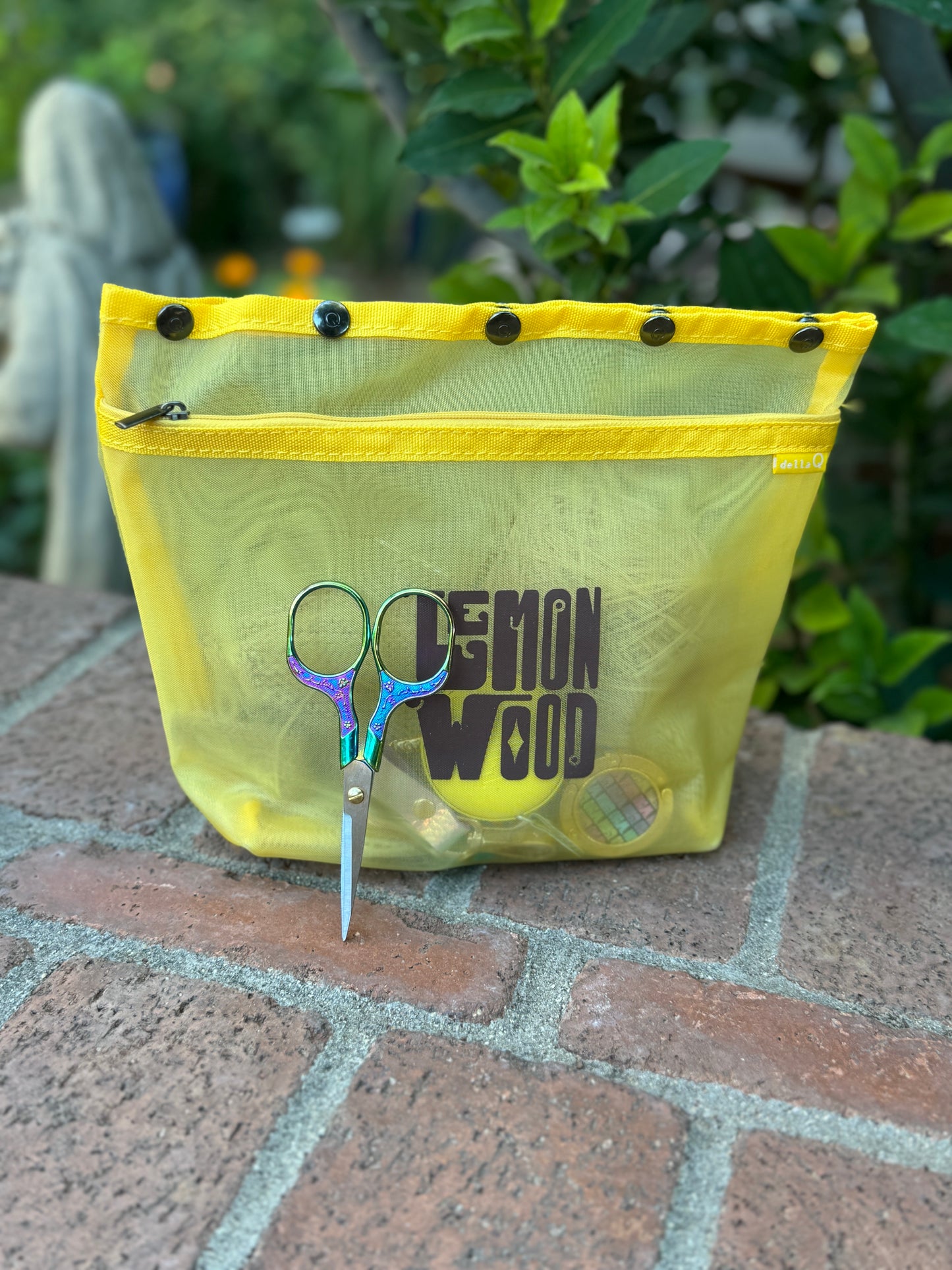 A Weekly Special: Lemonwood Oh Snap Bags