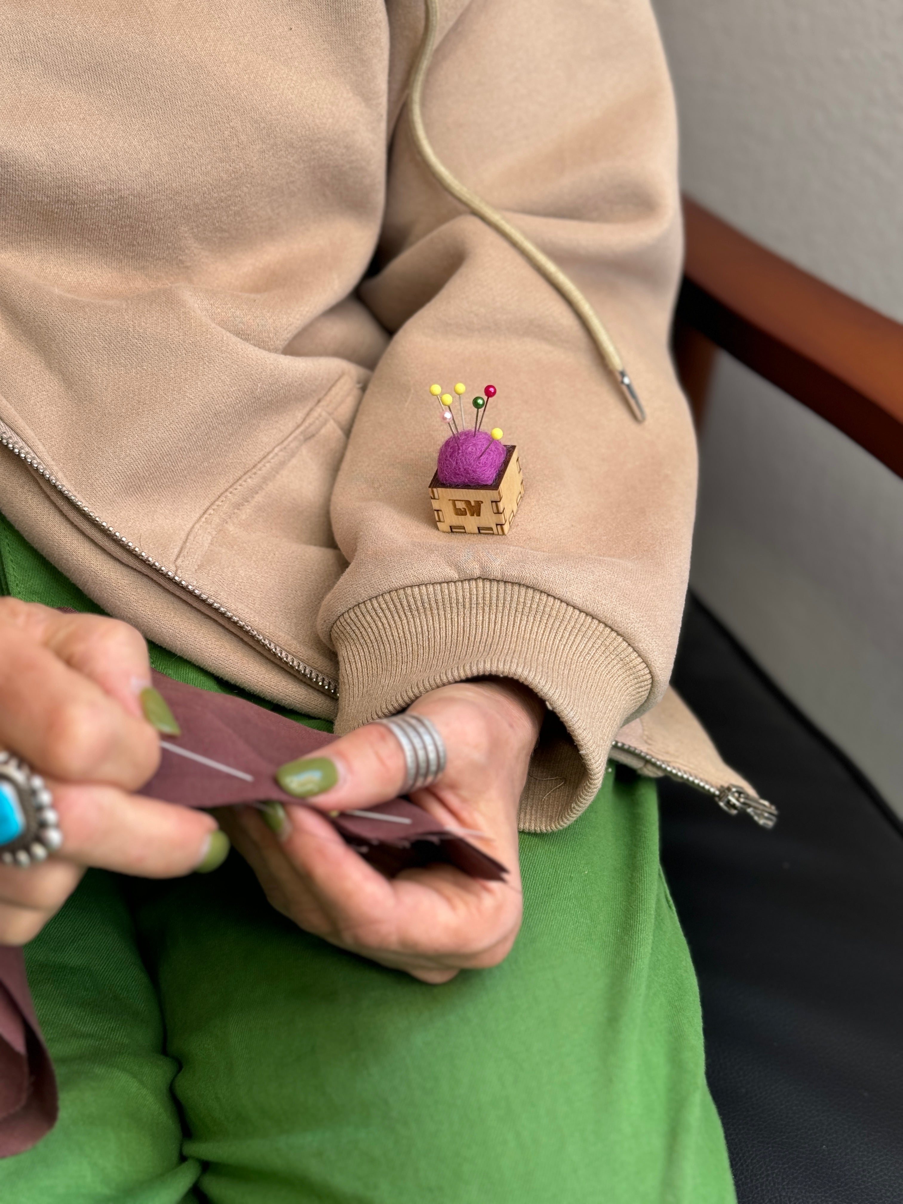 Twee Pin Minder