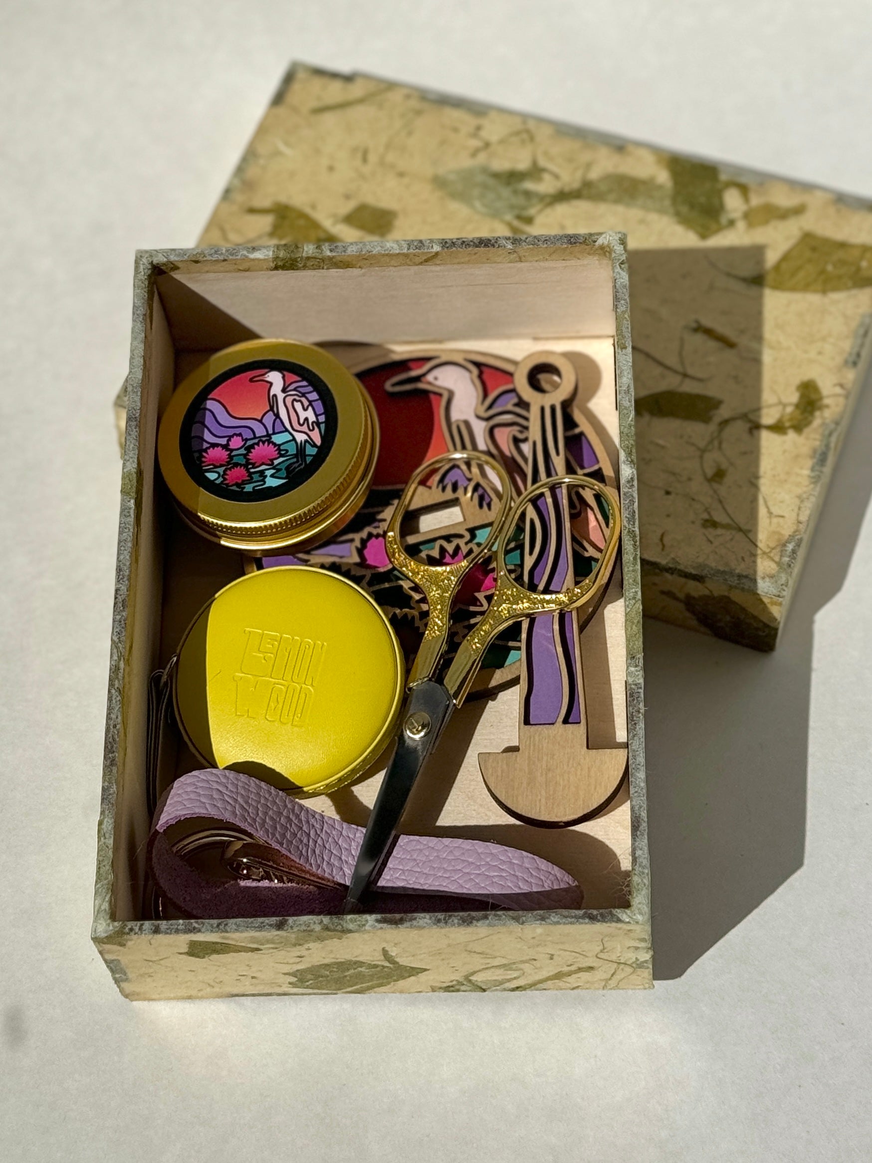 Large Notions Box