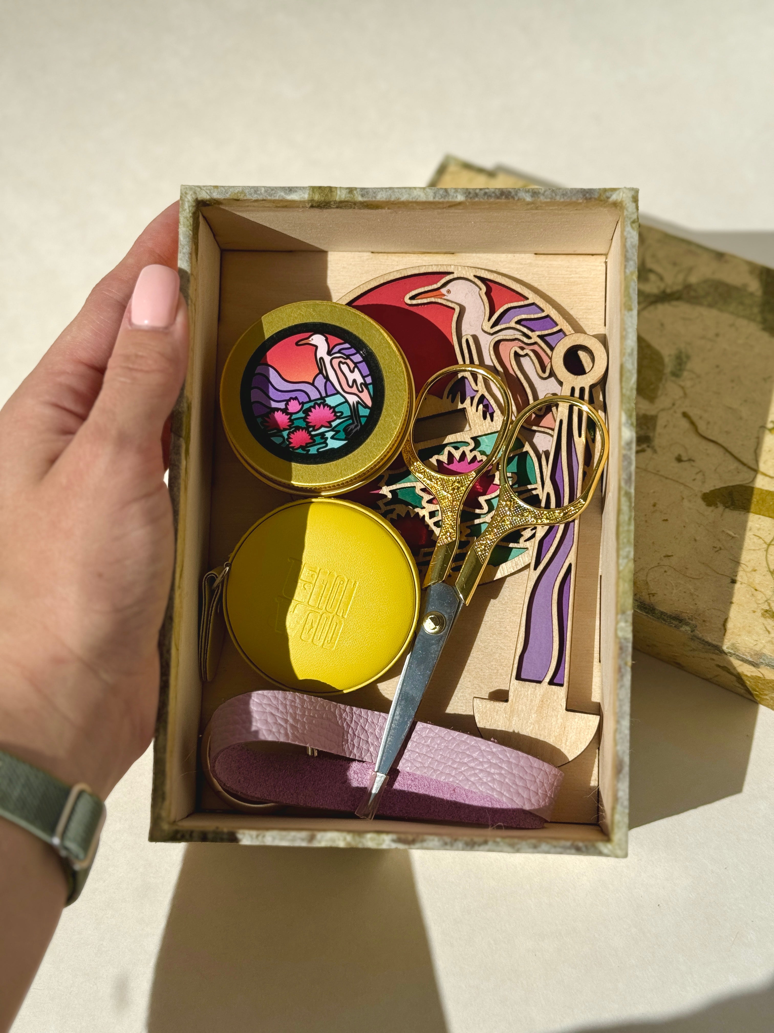 Large Notions Box