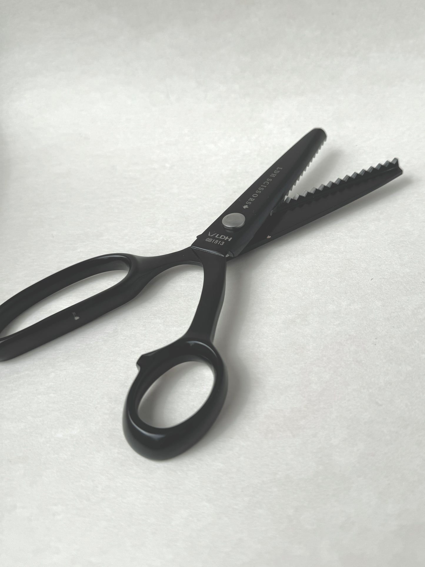 LDH 9" Midnight Edition Pinking Shears