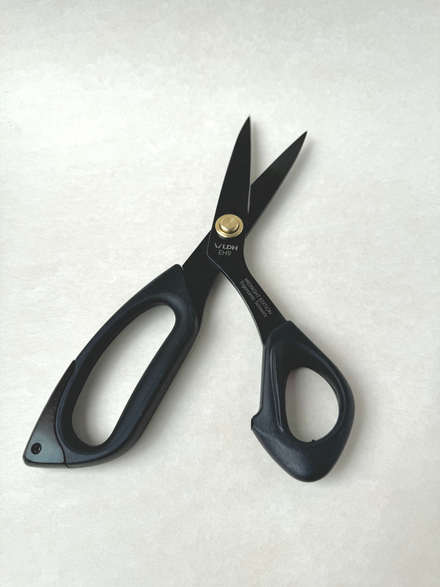 LDH 9" Midnight Edition Ergonomic Scissors