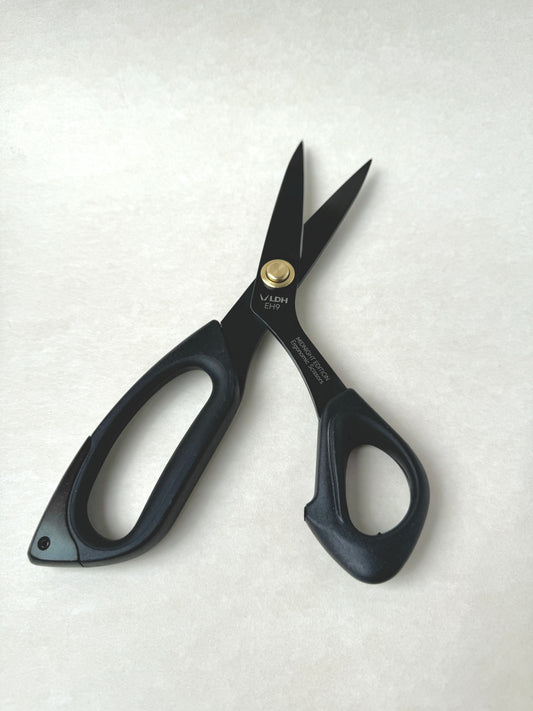 LDH 9" Midnight Edition Ergonomic Scissors