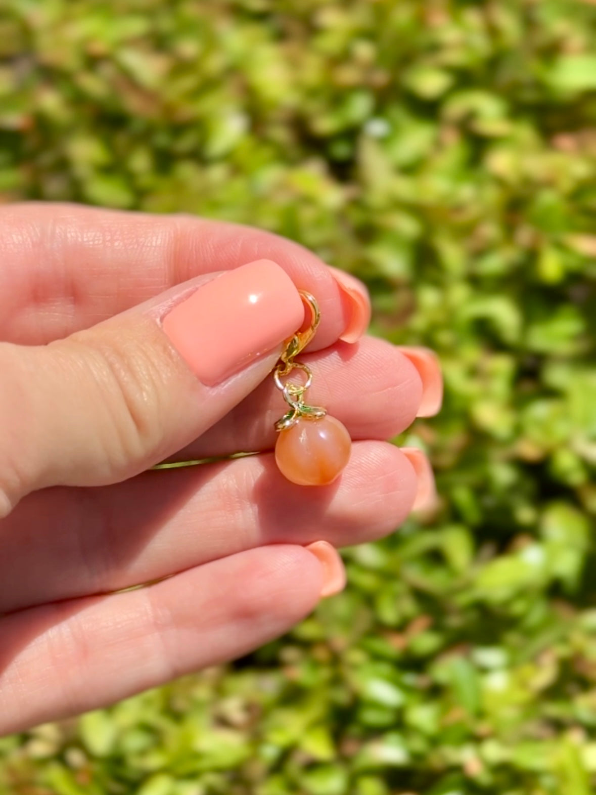 Peach Out
