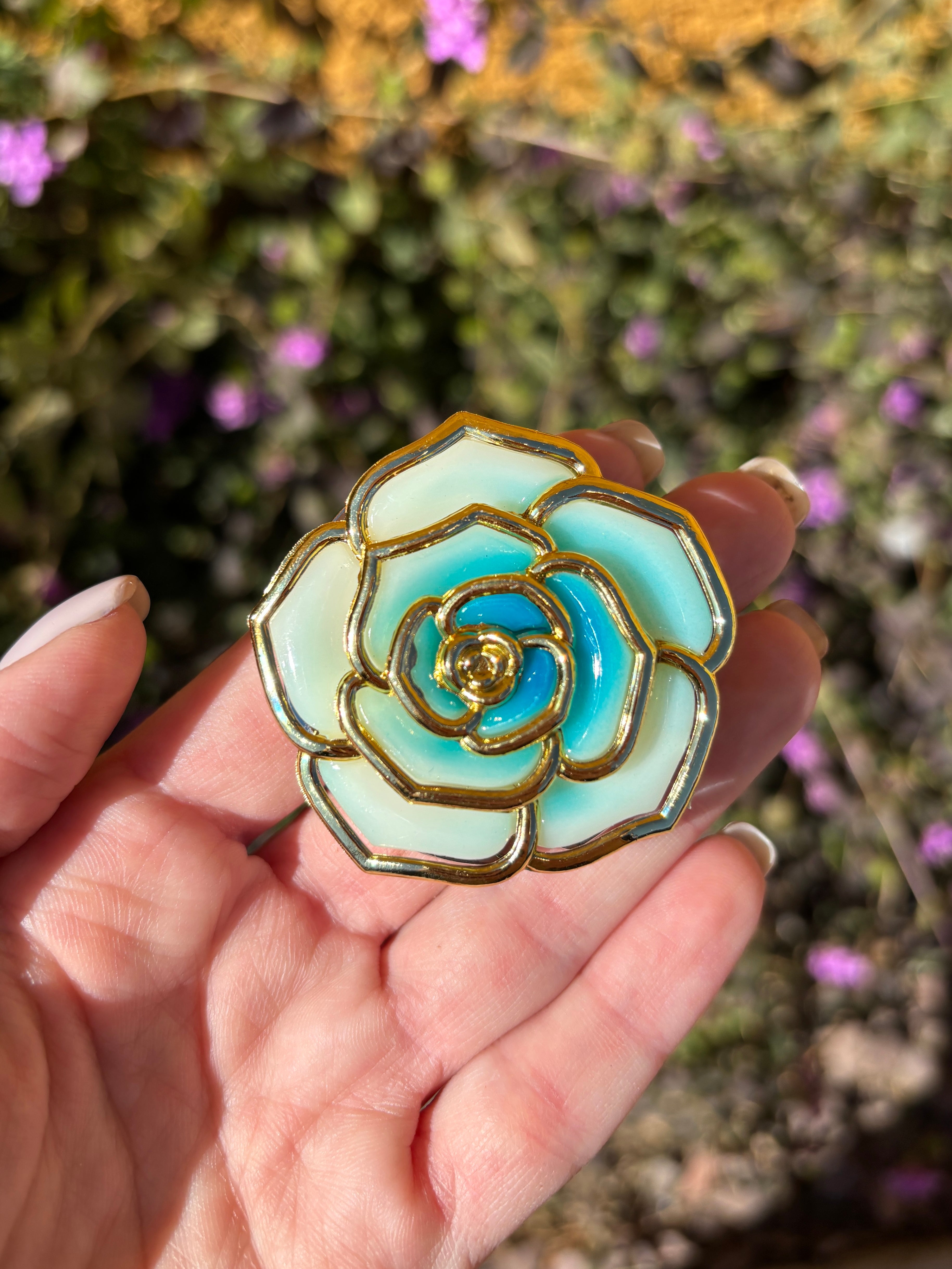 Vegan Rose Minder Hook