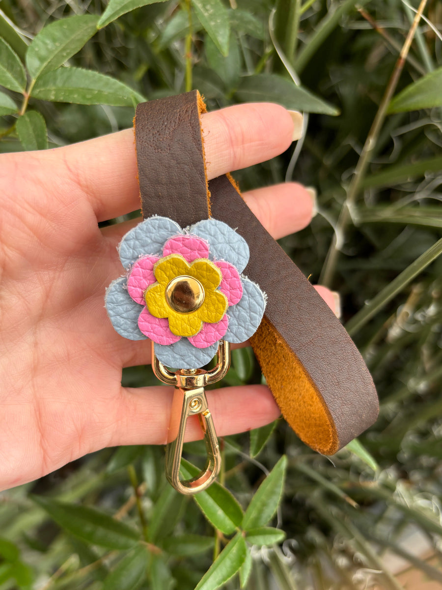 Flower Power! Phone Wristlet
