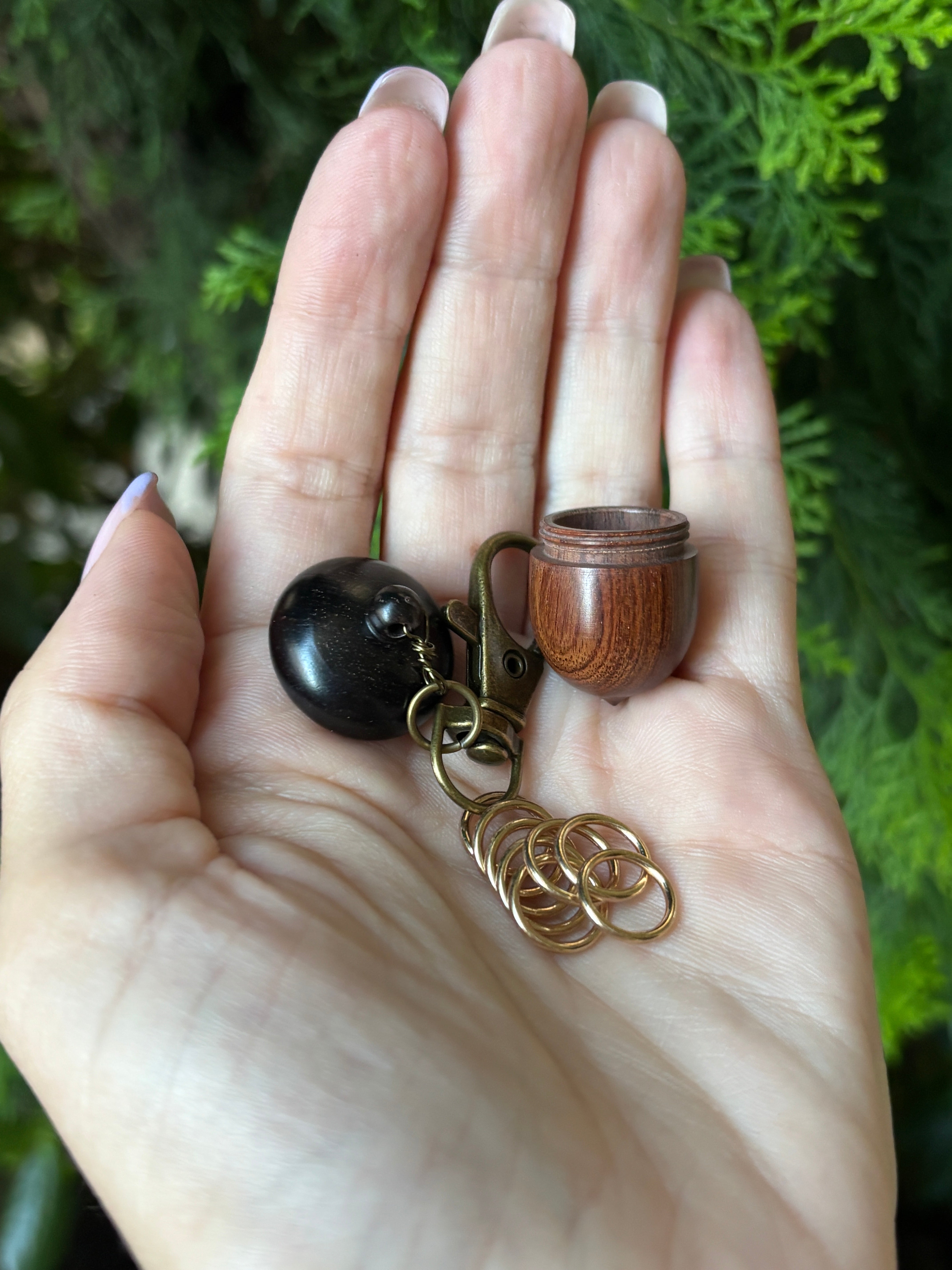 Acorn Stitch Marker Keeper