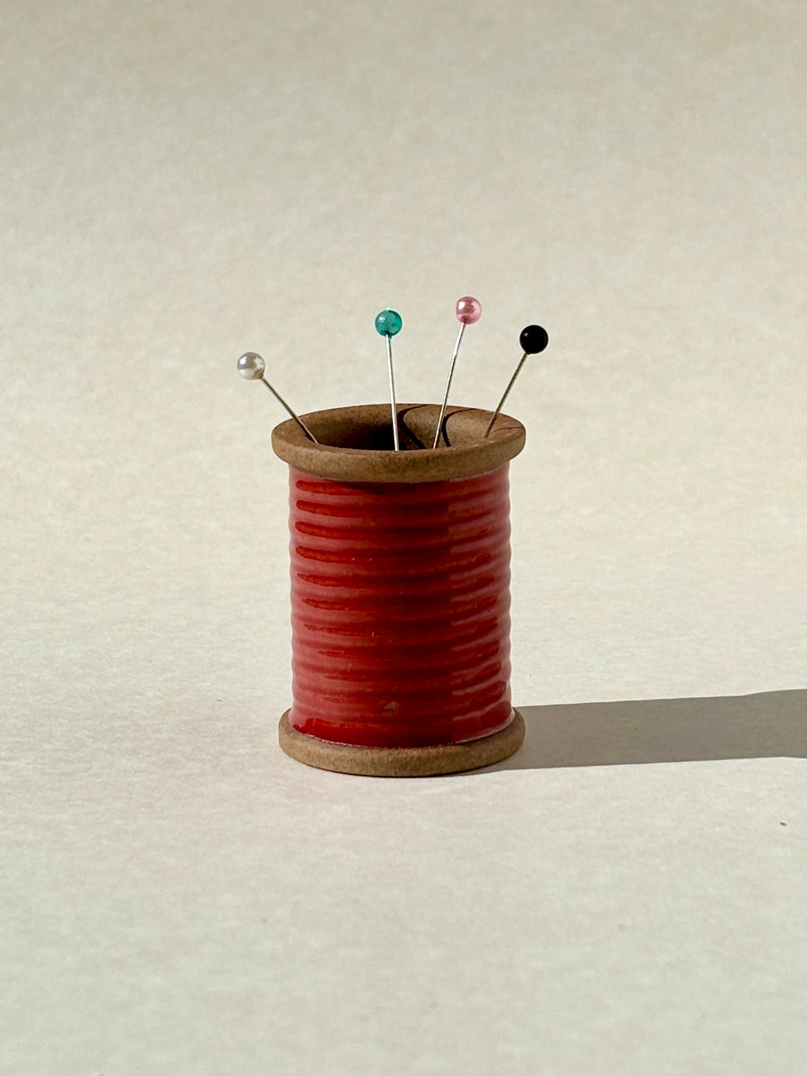 Cohana Hasami Magnetic Pin Holder
