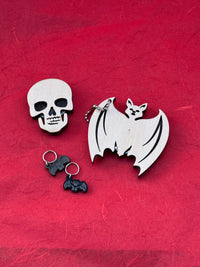 Bat Yarn Cutter