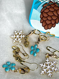 Pinecone Stitch Markers