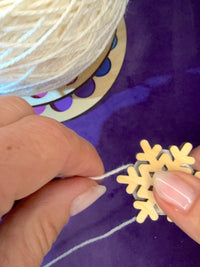 Snowflake Yarn Cutter