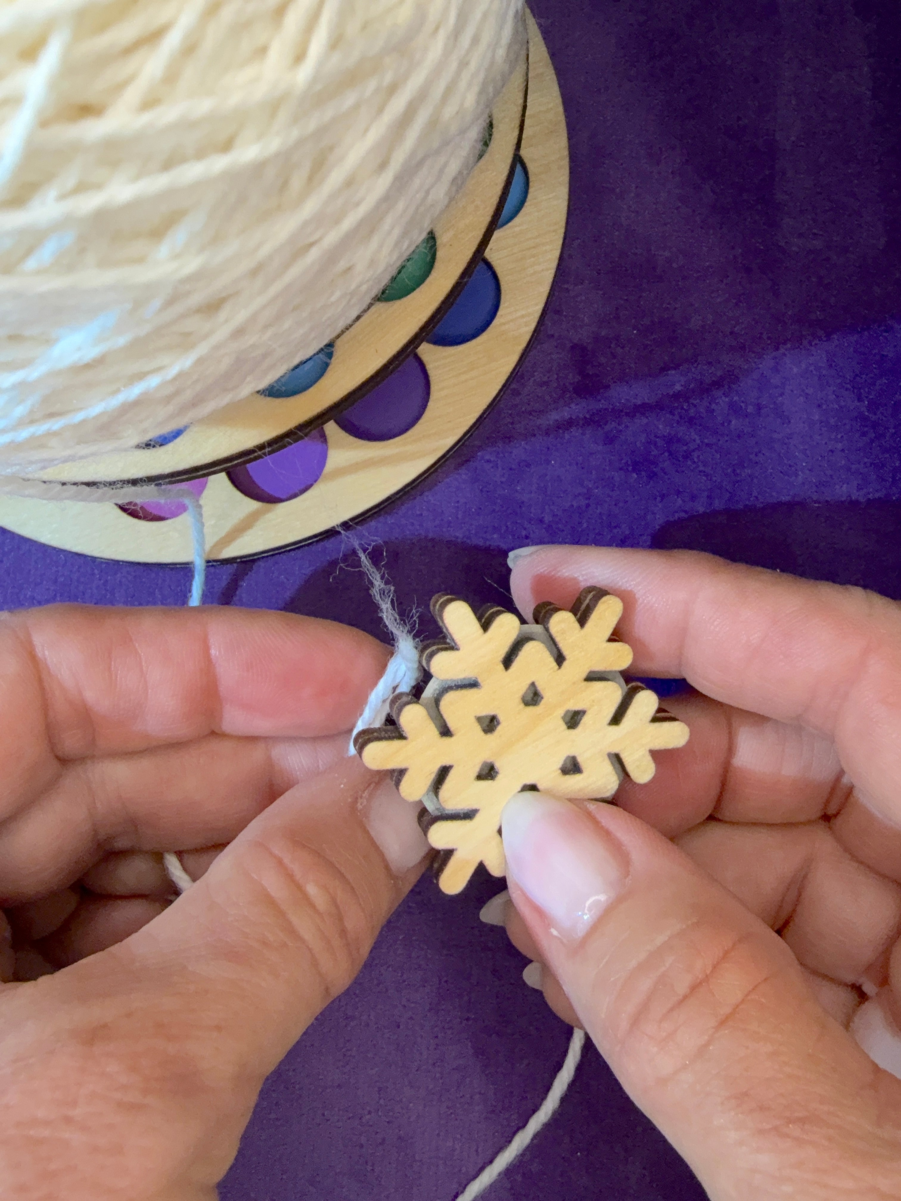 Snowflake Yarn Cutter