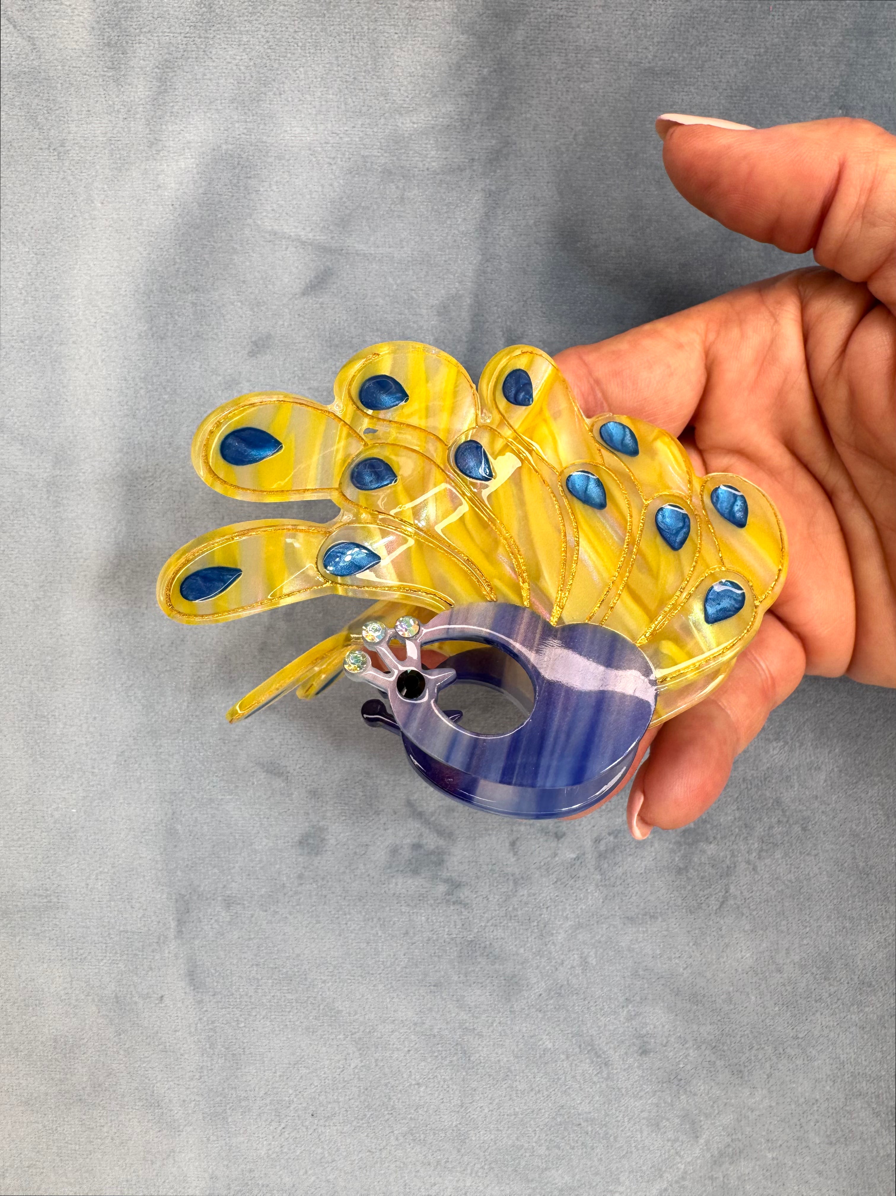 Peacock Clips